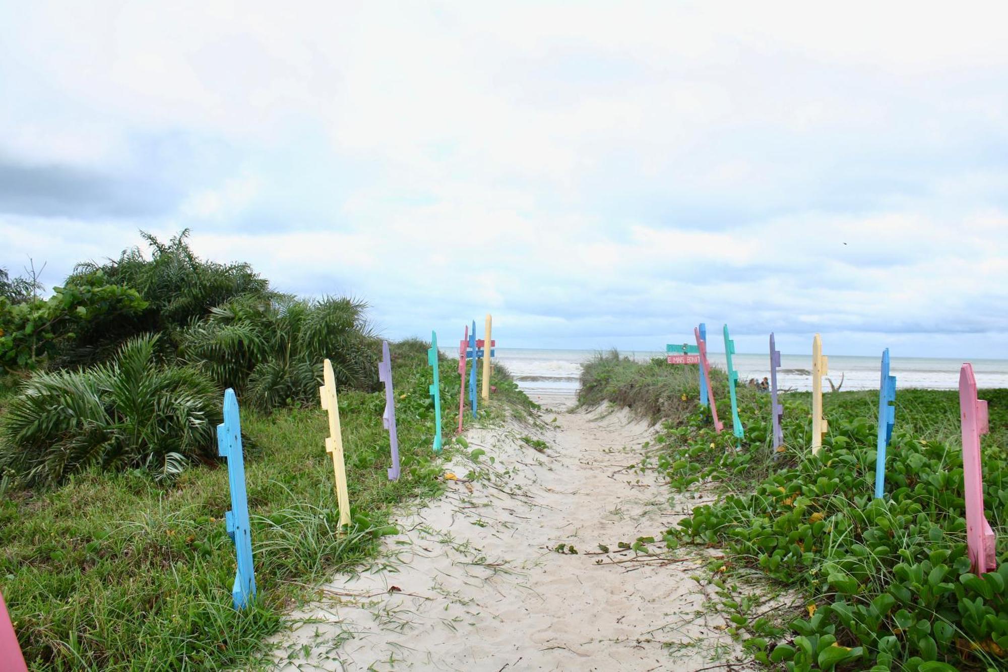 Pousada Recanto Beach House - Cabo Frio - Rj- Unamar- Cond Florestinha - 1 Min A Pe Da Praia Tamoios Luaran gambar